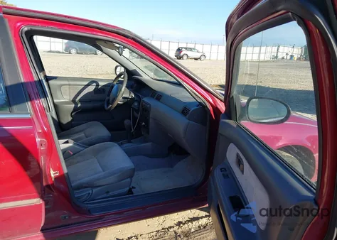 1997 Nissan Sentra Gle/Gxe/Xe z USA, uszkodzony, nr VIN 3N1AB41D5VL021284